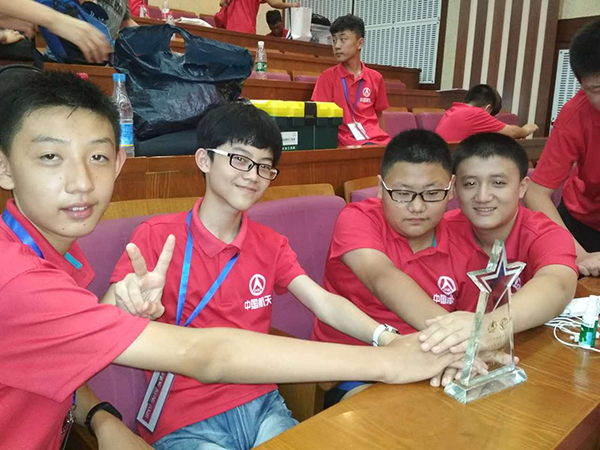 2017年中国青少年航天创客奥林匹克大赛之枣庄十五中